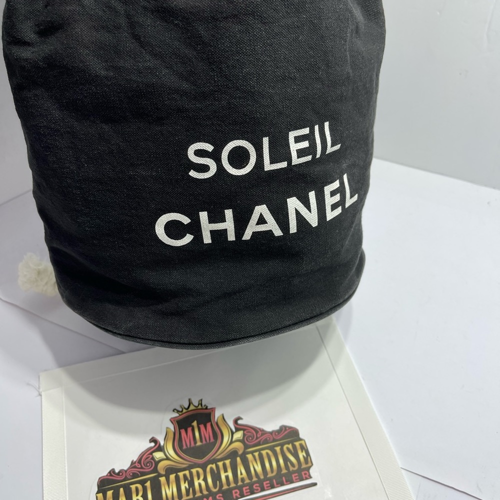 Chanel Rucksack Drawstring Pool Bag in Black Canvas. - Picture 7 of 13